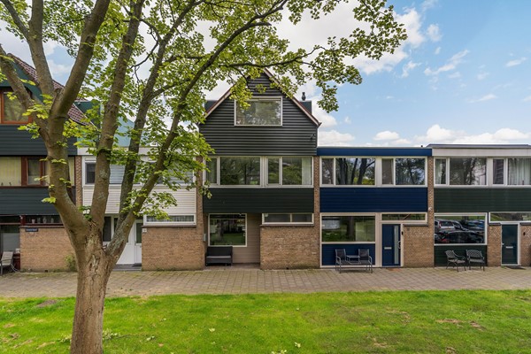 Sold subject to conditions: Zenostraat 7, 3076 AR Rotterdam